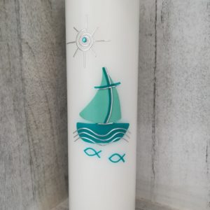 Schöne und moderne Taufkerze Boot mint türkis mit Kreuz, Sonne, Wasser und Fische, personalisiert, auch nach Wunsch, für Mädchen oder Jungen, hier kaufen!