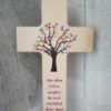 Kinderkreuz aus Holz " Von allen Seiten umgibst du mich..." Für Mädchen und Jungen kaufen. Taufkreuz aus Holz mit Spruch mit Lebensbaum, Regenbogenfarben.