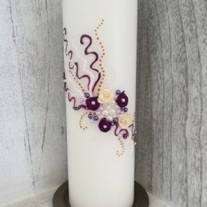 Hochzeitskerze lila Rosen mit Ranken, auch in Ihren Wunschfarbe möglich, personalisiert mit Namen und Datum, für Standesamt oder kirchliche Trauung